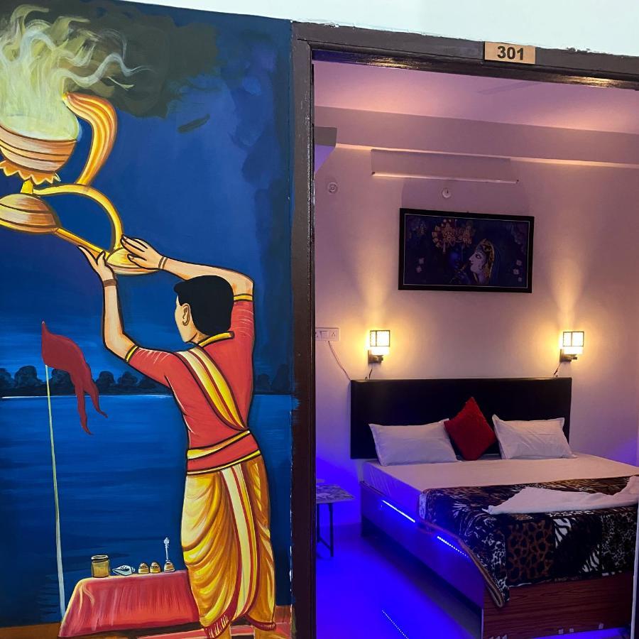 Gully Ghar Hotel พาราณสี ภายนอก รูปภาพ