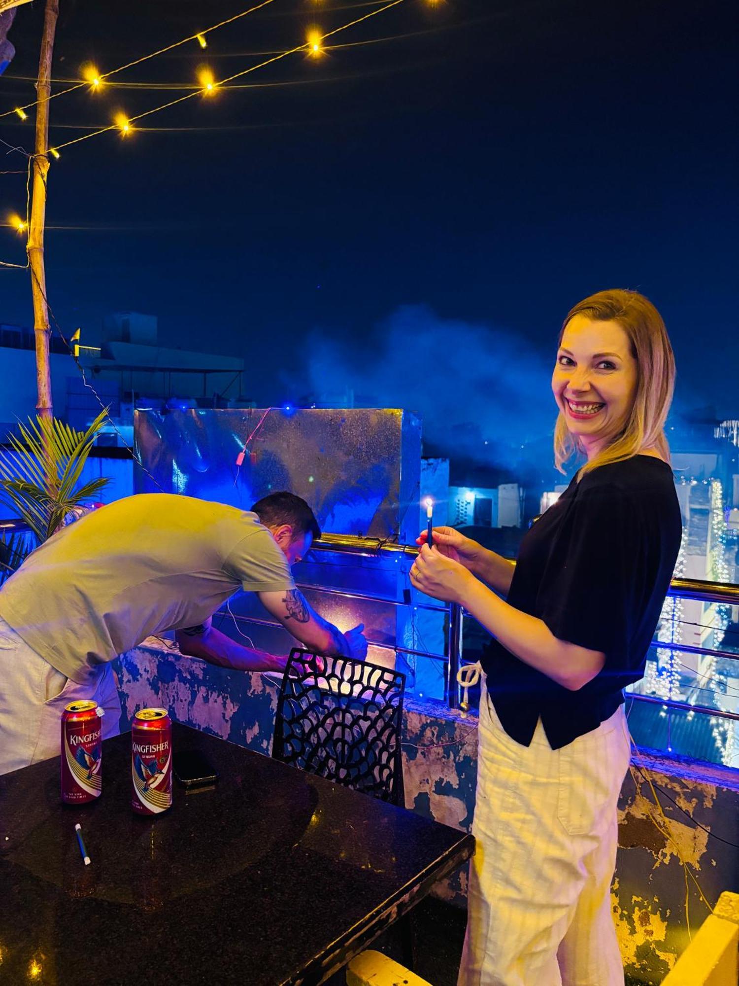 Gully Ghar Hotel พาราณสี ภายนอก รูปภาพ